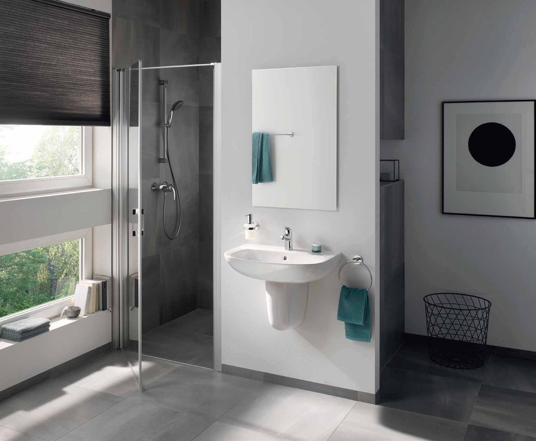 Walk-in shower with wall basin — Bath fitting — Imperial Design Concepts, Mohali